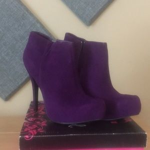 Qupid Purple Velvet Booties